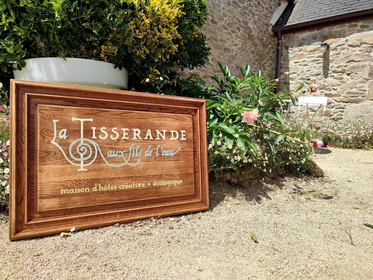 La Tisserande : Maison D'Hotes Creative & Ecologique Saint-Thegonnec Loc-Eguiner ภายนอก รูปภาพ